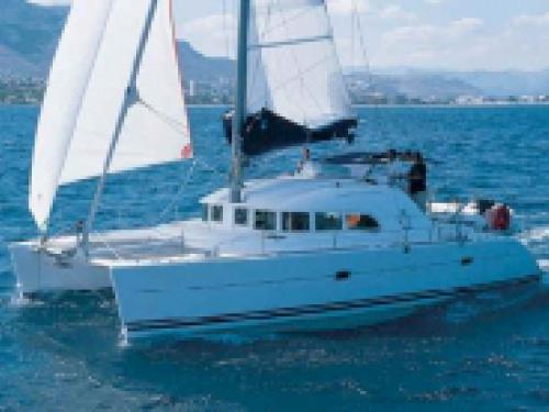 Catamaran Lagoon 380 prestige for rent in Phuket