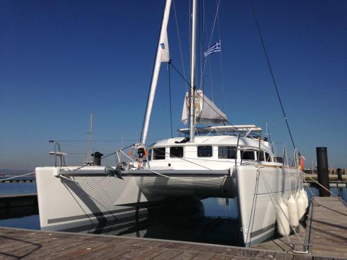 Catamaran Lagoon 380 S2 for charter in Athens