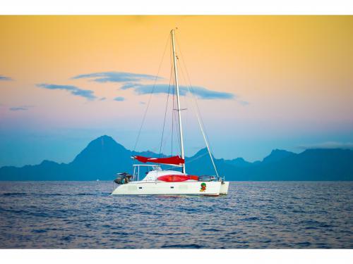 Cat Lagoon 380 S2 for rent in Papeete