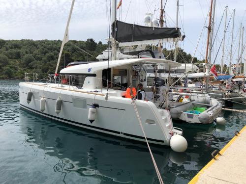 Catamaran Lagoon 39 for rent in Preveza Marina