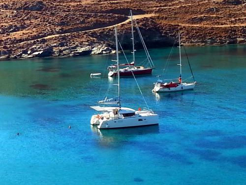 Kat Lagoon 39 chartern in Marina Alimos Kalamaki