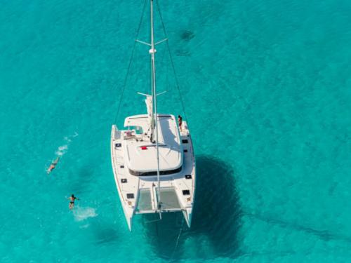 Kat Lagoon 39 Yachtcharter in Yachthafen von Lavrio