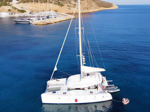 Cat Lagoon 39 for hire in Porto Heli