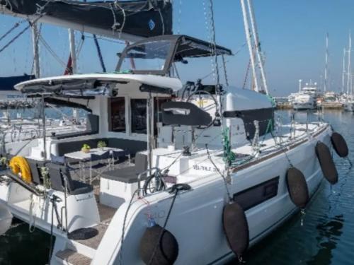 Cat Lagoon 40 available for charter in Lefkas
