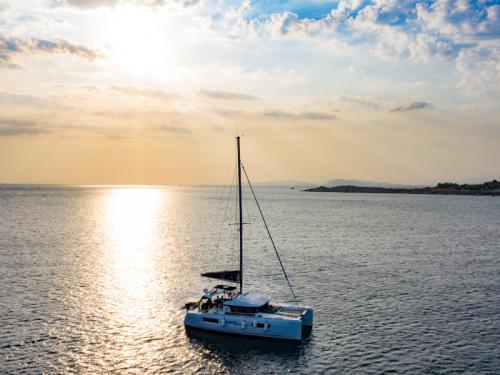 Katamaran Lagoon 40 chartern in Gouvia Marina