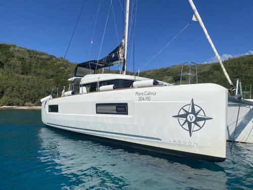Katamaran Lagoon 40 Yachtcharter in Pula