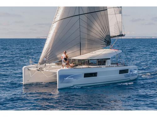 Cat Lagoon 40 for charter in Yes Marina