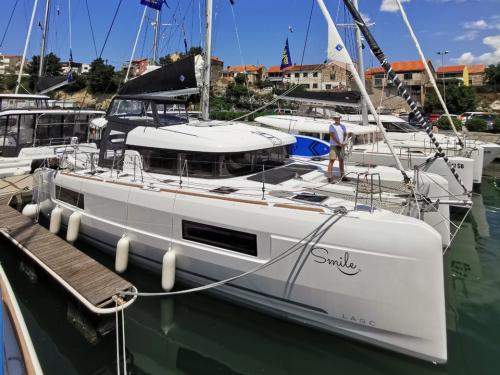 Cat Lagoon 40 for charter in Sibenik
