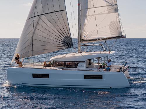 Cat Lagoon 40 for charter in Glossa