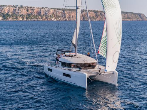 Katamaran Lagoon 40 Yachtcharter in Athen
