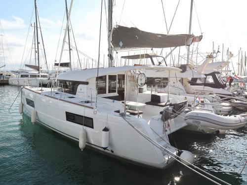 Cat Lagoon 40 for rent in Sukosan Bibinje