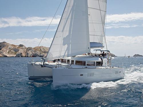 Kat Lagoon 400 in French Cul de Sac chartern