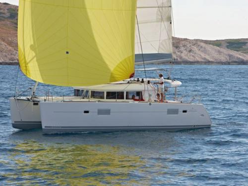Kat Lagoon 400 Yachtcharter in Marina Hramina