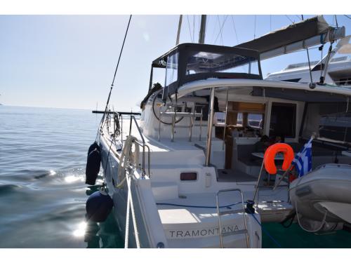 Kat Lagoon 400 chartern in Nea Peramos