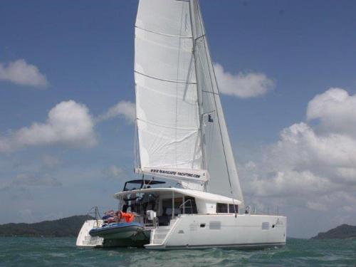 Cat Lagoon 400 for hire in Phuket City