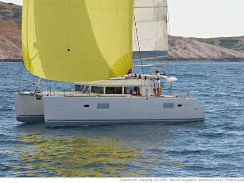 Cat Lagoon 400 S2 for rent in Marina Seget Donji