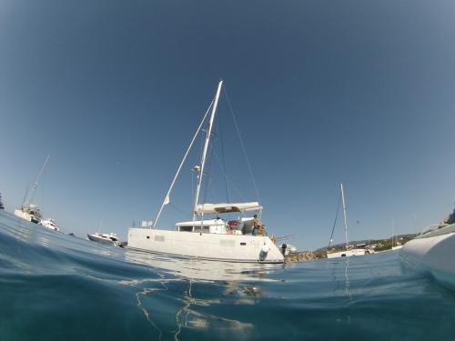Catamaran Lagoon 400 S2 for rent in Port de Palma