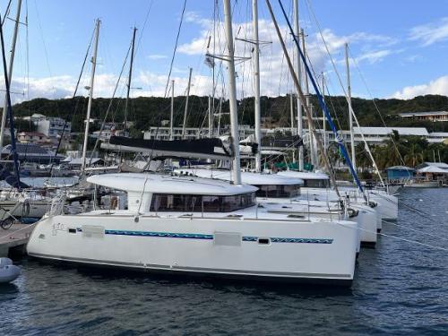 Kat Lagoon 400 S2 Yachtcharter in Le Marin
