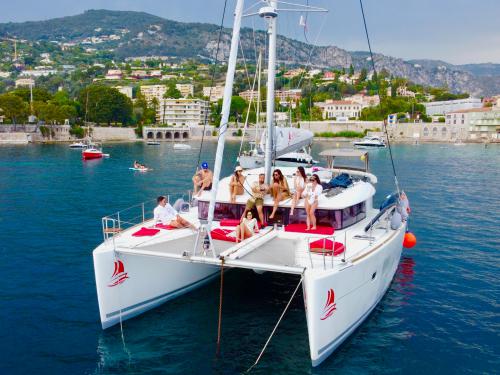 Cat Lagoon 400 S2 for charter in Monaco