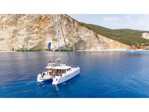Kat Lagoon 400 S2 Yachtcharter in Nydri