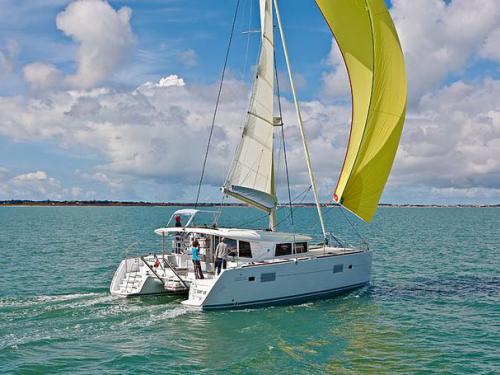 Kat Lagoon 400 S2 Yachtcharter in Marina Dalmacija