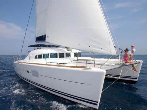 Catamaran Lagoon 410 for charter in Sant Antoni de Portmany