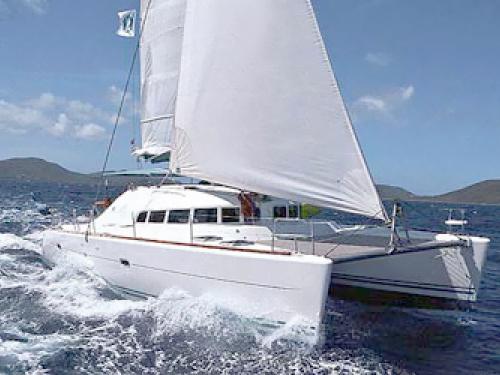 Kat Lagoon 410 S2 Yachtcharter in Portsmouth DM