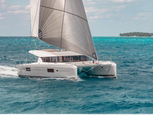 Kat Lagoon 42 Yachtcharter in Port Victoria