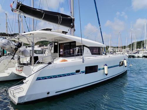 Katamaran Lagoon 42 Yachtcharter in Marina Bas du Fort