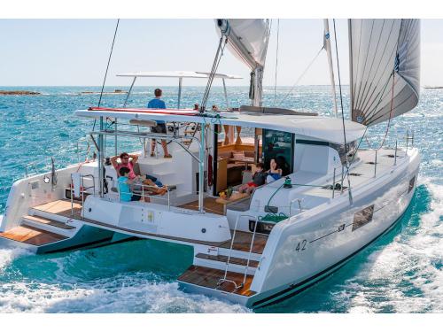Catamaran Lagoon 42 for rent in Marina Dalmacija