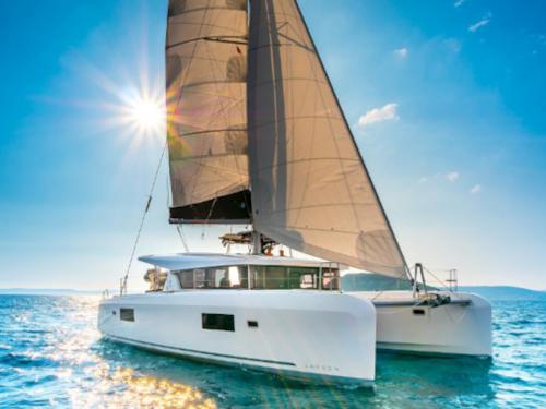 Kat Lagoon 42 Yachtcharter in Split