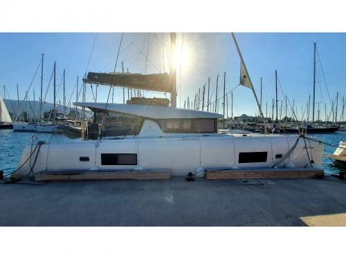 Katamaran Lagoon 42 Yachtcharter in Marina Preveza