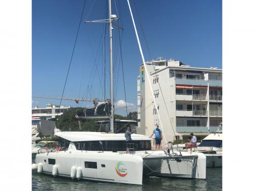 Kat Lagoon 42 Yachtcharter in Hyeres