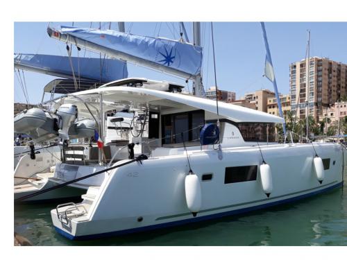 Cat Lagoon 42 for hire in Palma