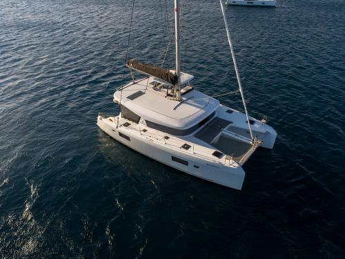 Catamaran Lagoon 42 for rent in Athens