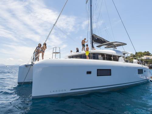 Cat Lagoon 42 available for charter in Trapani