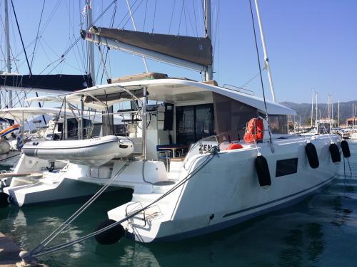 Catamaran Lagoon 42 for rent in Nea Peramos Marina