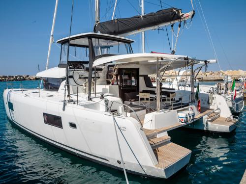 Catamaran Lagoon 42 available for charter in Salerno