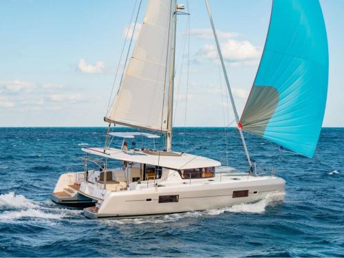 Cat Lagoon 42 for rent in Preveza