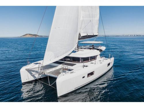 Catamaran Lagoon 42 for rent in Lefkas