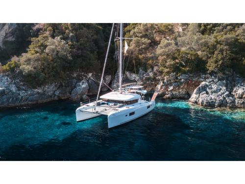 Cat Lagoon 42 available for charter in Lefkas Marina