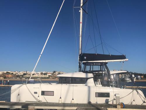 Cat Lagoon 42 for rent in Parham Town