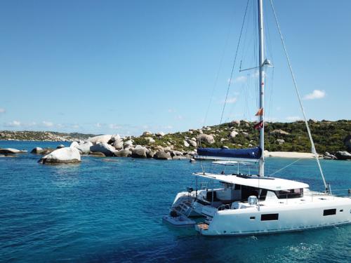 Kat Lagoon 42 Yachtcharter in Road Town