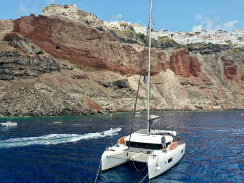 Cat Lagoon 42 for rent in Tourlos