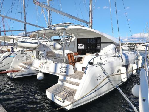 Cat Lagoon 42 for hire in Murter