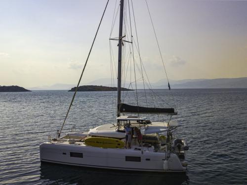 Cat Lagoon 42 for charter in Lavrio