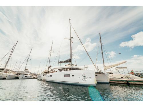 Kat Lagoon 42 chartern in Marina Mandalina