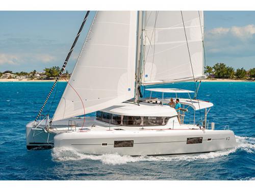 Katamaran Lagoon 42 Yachtcharter in Athen