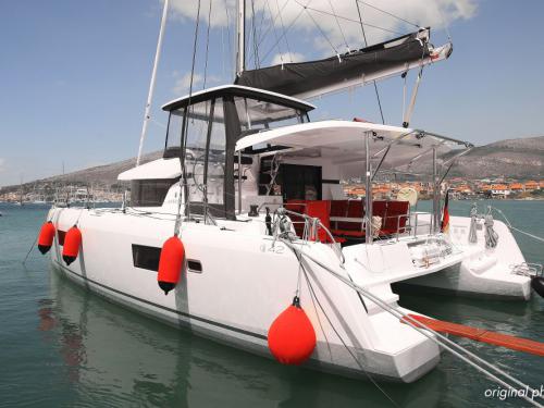 Katamaran Lagoon 42 Yachtcharter in Santa Cruz de Tenerife