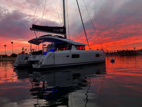 Cat Lagoon 42 for charter in Athens